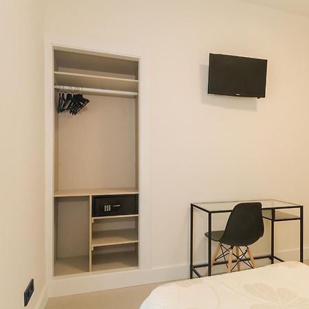 Hostal Excelsior Madrid Luaran gambar