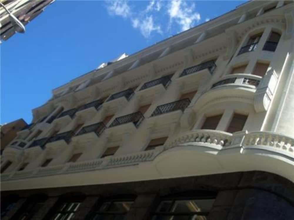 Hostal Excelsior Madrid Luaran gambar