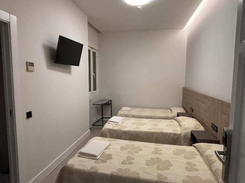 Hostal Excelsior Madrid Luaran gambar