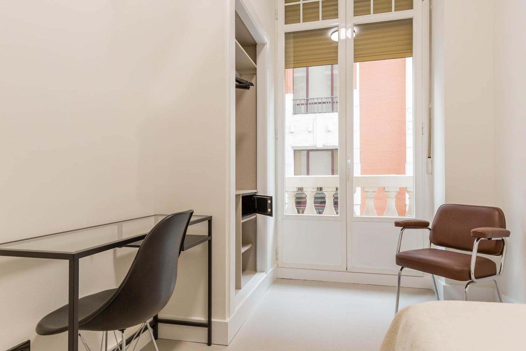 Hostal Excelsior Madrid Luaran gambar