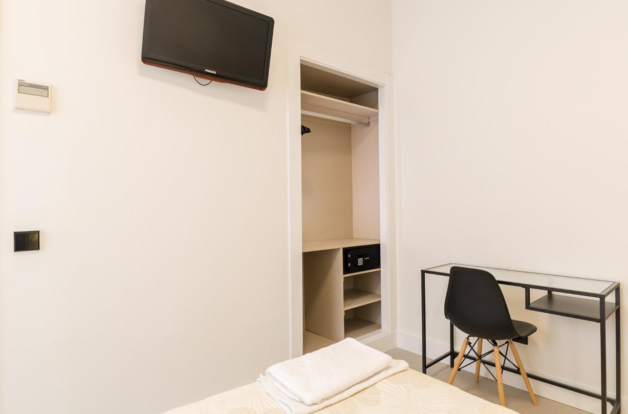 Hostal Excelsior Madrid Luaran gambar